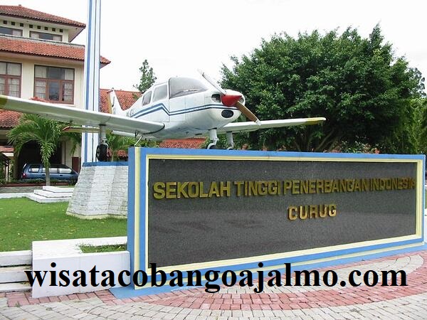 Sekolah Penerbangan Terbaik di Indonesia